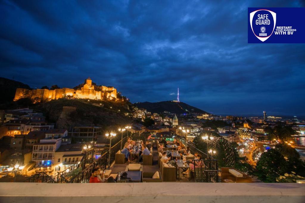 Tiflis Palace Екстериор снимка